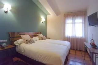 Hotel Rural Santakutz Villarreal de Urrechu