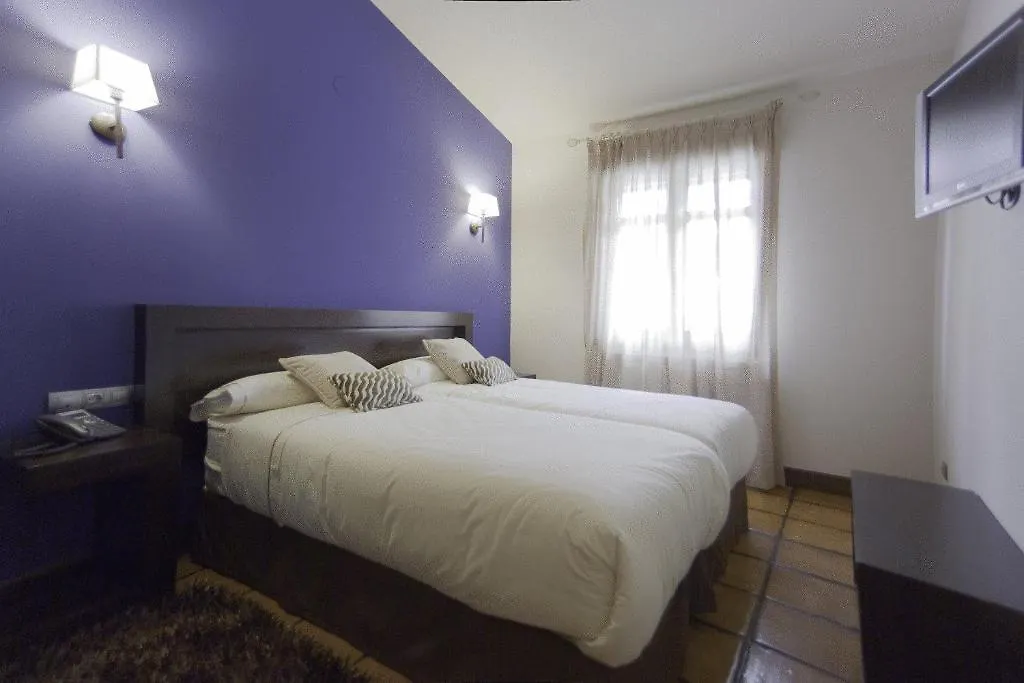 Hotel Rural Santakutz Villarreal de Urrechu